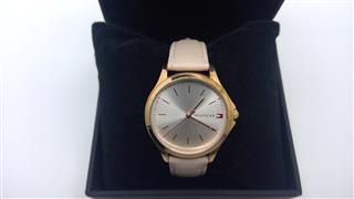 TOMMY HILFIGER Lady's Wristwatch Silver Stainless
